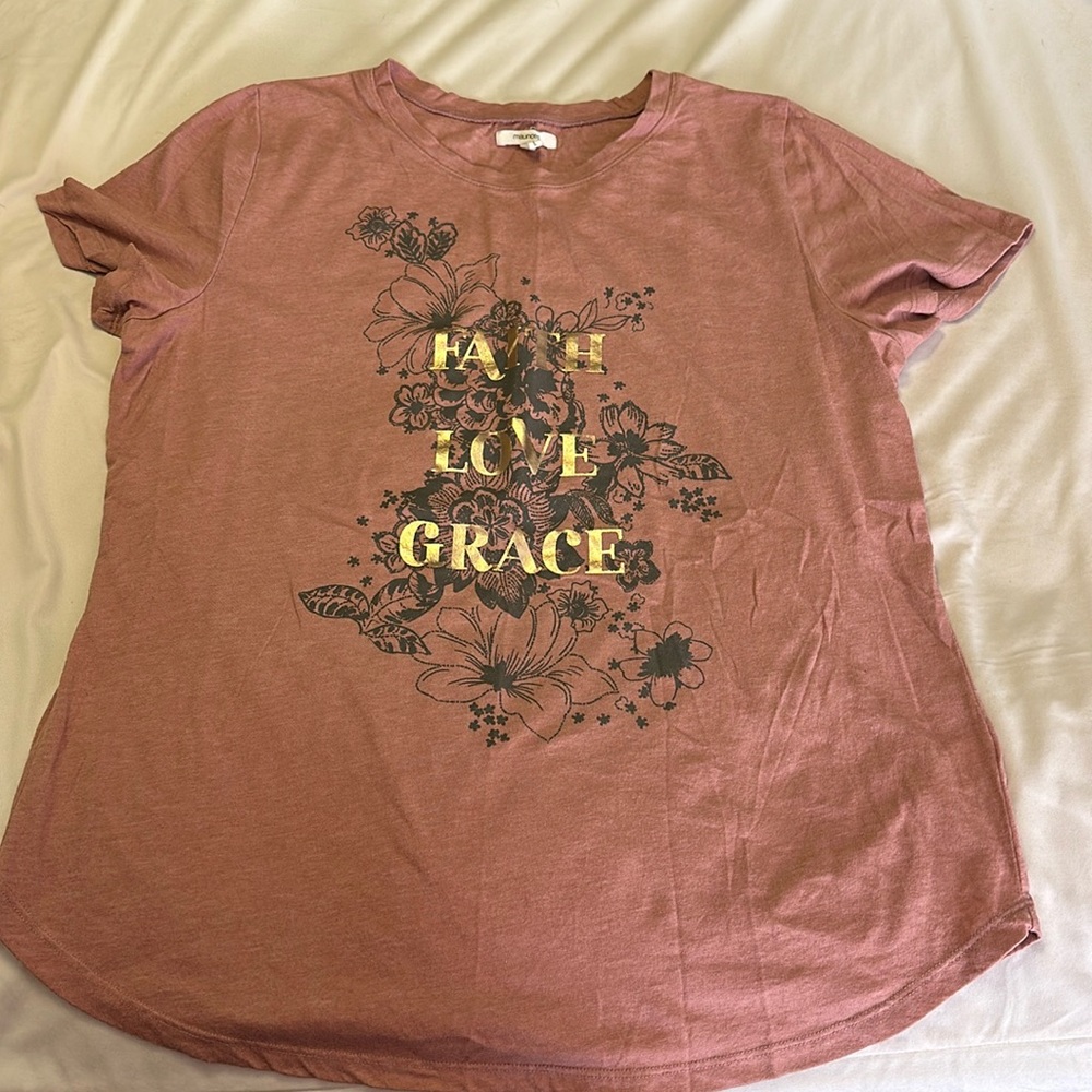 Maurices breast cancer awareness shirt size large